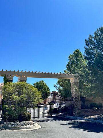 5239 Molokai Street NE, Albuquerque, NM 87111