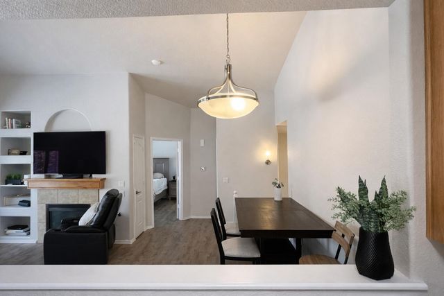 5239 Molokai Street NE, Albuquerque, NM 87111