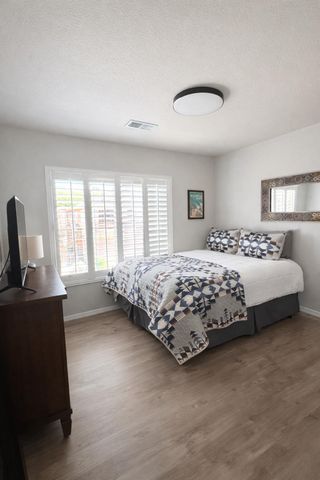 5239 Molokai Street NE, Albuquerque, NM 87111