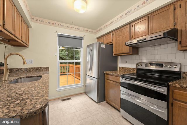 38 BATTERSEA BRIDGE CT, Lutherville Timonium, MD 21093