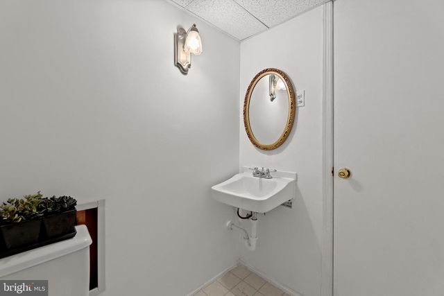 38 BATTERSEA BRIDGE CT, Lutherville Timonium, MD 21093
