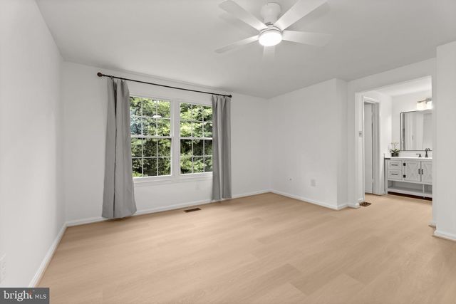 38 BATTERSEA BRIDGE CT, Lutherville Timonium, MD 21093
