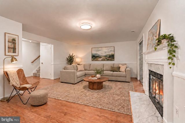 38 BATTERSEA BRIDGE CT, Lutherville Timonium, MD 21093