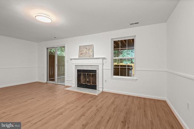 38 BATTERSEA BRIDGE CT, Lutherville Timonium, MD 21093