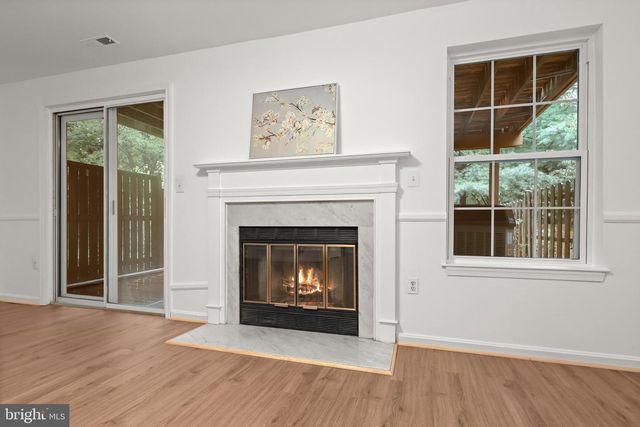 38 BATTERSEA BRIDGE CT, Lutherville Timonium, MD 21093