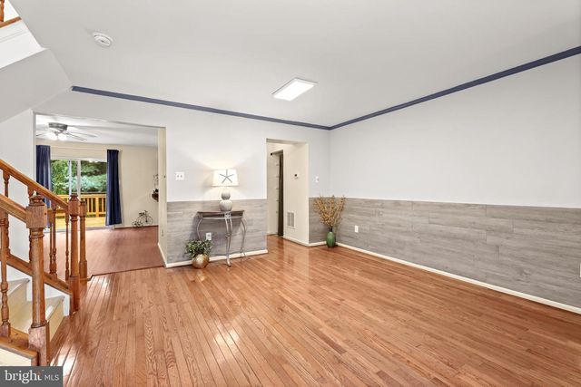 38 BATTERSEA BRIDGE CT, Lutherville Timonium, MD 21093