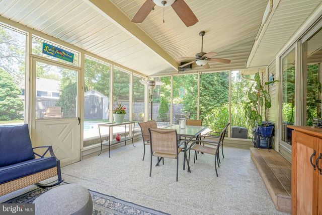 8 BRONDESBURY DR, Cherry Hill, NJ 08003