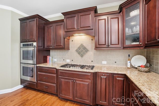 3219 Lakehurst Crossing, Matthews, NC 28104