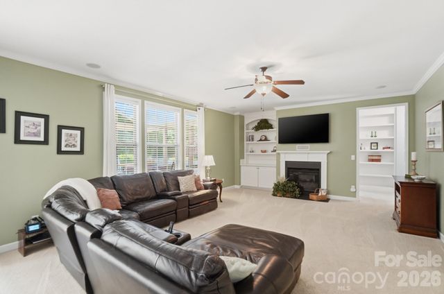 3219 Lakehurst Crossing, Matthews, NC 28104