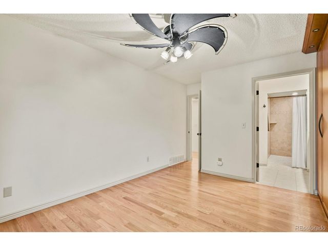 7602 S Cove Cir, Centennial, CO 80122