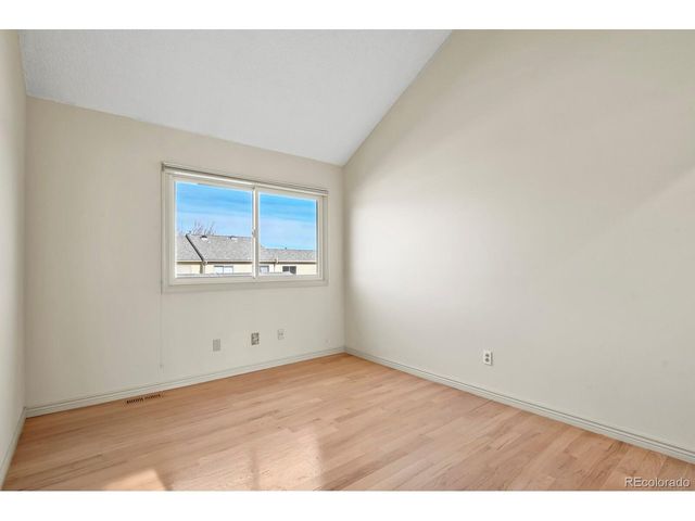 7602 S Cove Cir, Centennial, CO 80122