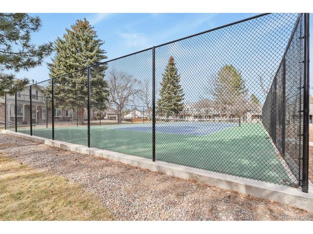 7602 S Cove Cir, Centennial, CO 80122