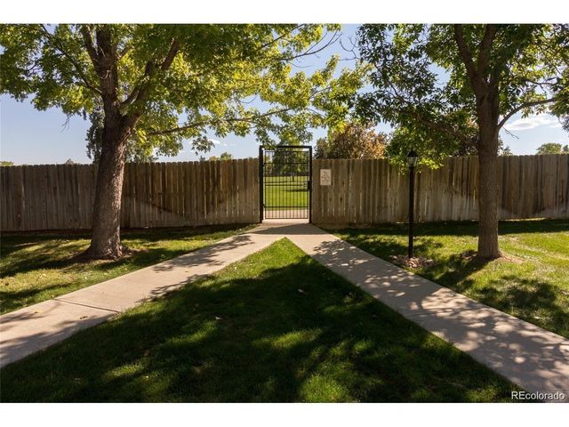 7602 S Cove Cir, Centennial, CO 80122