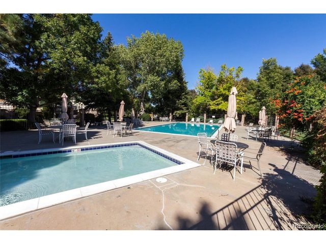 7602 S Cove Cir, Centennial, CO 80122