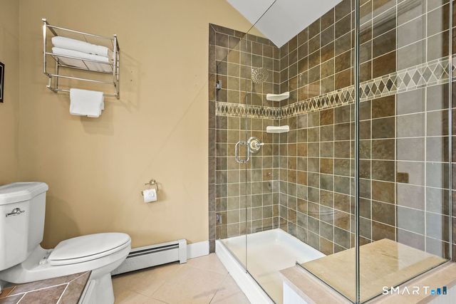 131 Tryon Street, Glastonbury, CT 06073