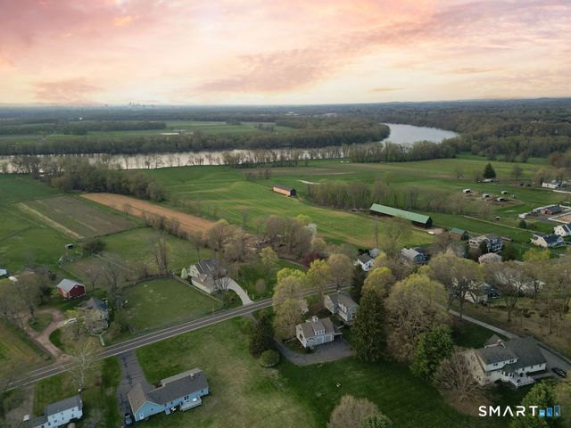 131 Tryon Street, Glastonbury, CT 06073