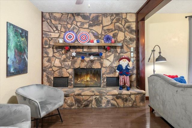 898 Short State Hwy Y, Marshfield, MO 65706
