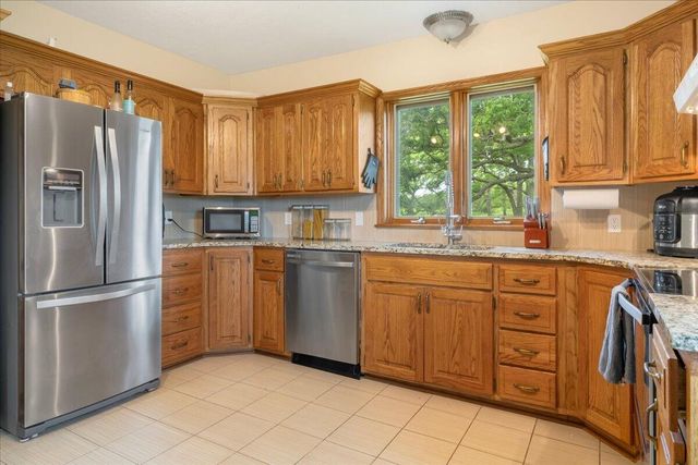 898 Short State Hwy Y, Marshfield, MO 65706
