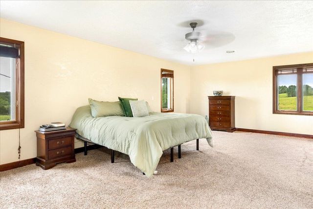 898 Short State Hwy Y, Marshfield, MO 65706