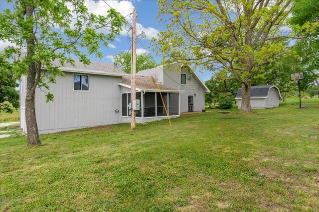 898 Short State Hwy Y, Marshfield, MO 65706