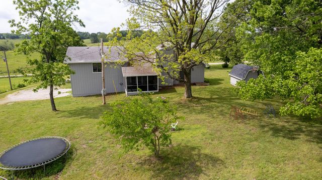 898 Short State Hwy Y, Marshfield, MO 65706