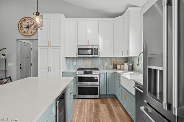 5272 California Avenue, Louisville, OH 44641