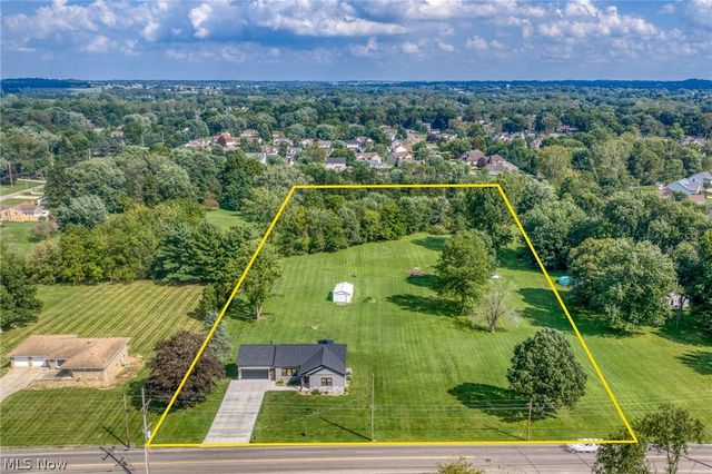 5272 California Avenue, Louisville, OH 44641