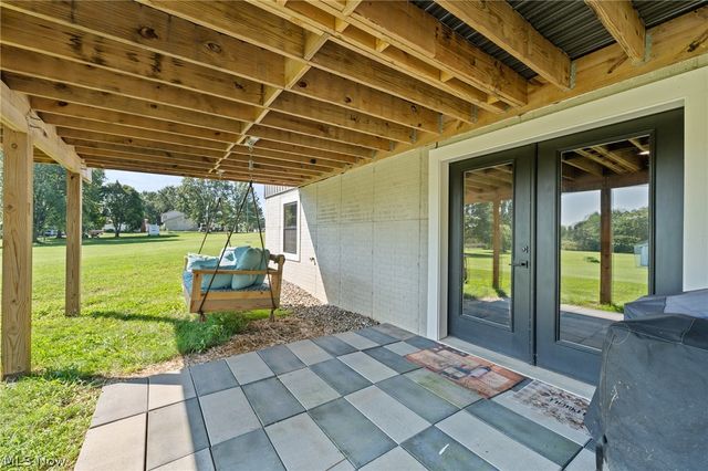 5272 California Avenue, Louisville, OH 44641