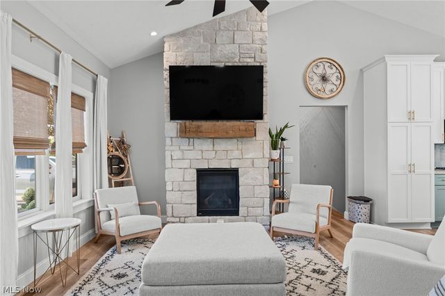 5272 California Avenue, Louisville, OH 44641