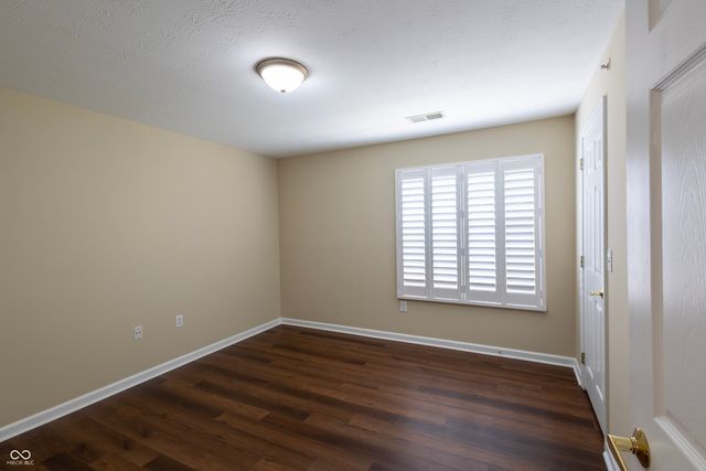 4933 Opal Ridge Lane Lane 208, Indianapolis, IN 46237