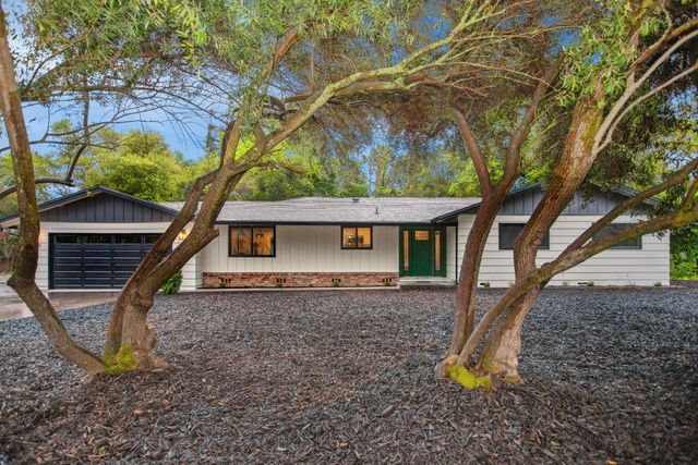 4945 Pasadena Ave, Sacramento, CA 95841