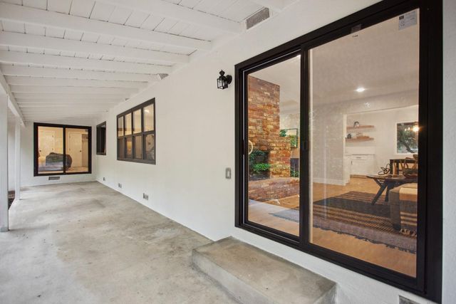 4945 Pasadena Ave, Sacramento, CA 95841