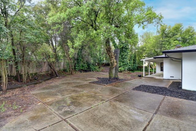 4945 Pasadena Ave, Sacramento, CA 95841