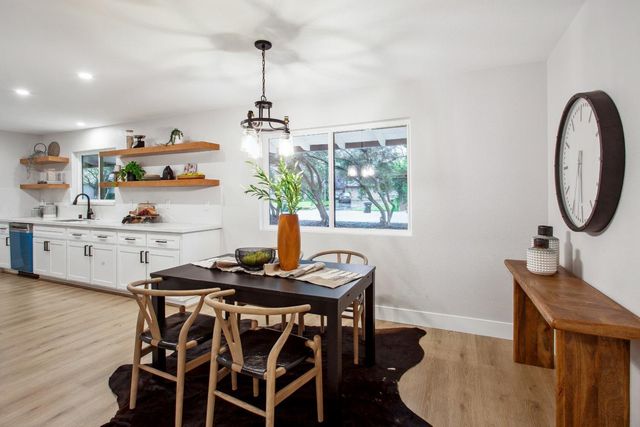 4945 Pasadena Ave, Sacramento, CA 95841