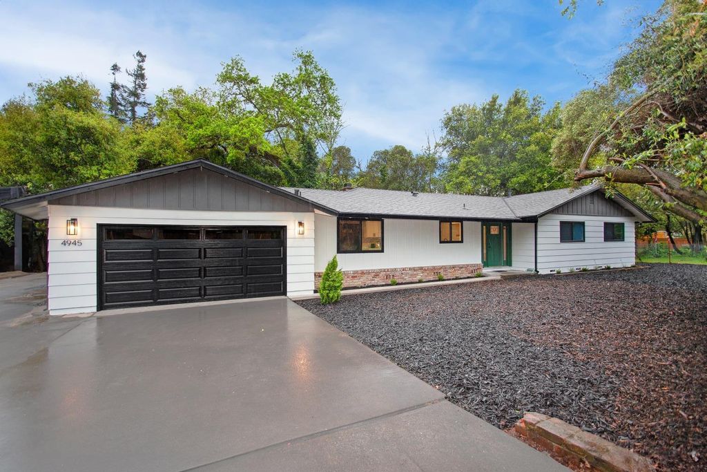 4945 Pasadena Ave, Sacramento, CA 95841