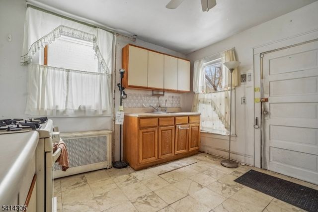 68 Chestnut St, Montclair Twp., NJ 07042