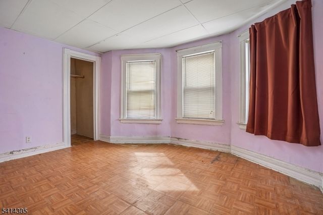 68 Chestnut St, Montclair Twp., NJ 07042