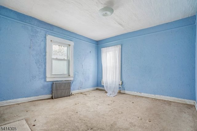 68 Chestnut St, Montclair Twp., NJ 07042