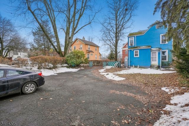 68 Chestnut St, Montclair Twp., NJ 07042