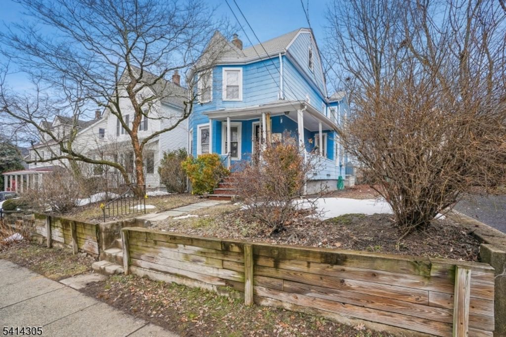 68 Chestnut St, Montclair Twp., NJ 07042