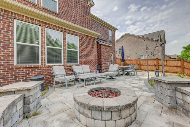 9786 Glenmore Ln, Brentwood, TN 37027