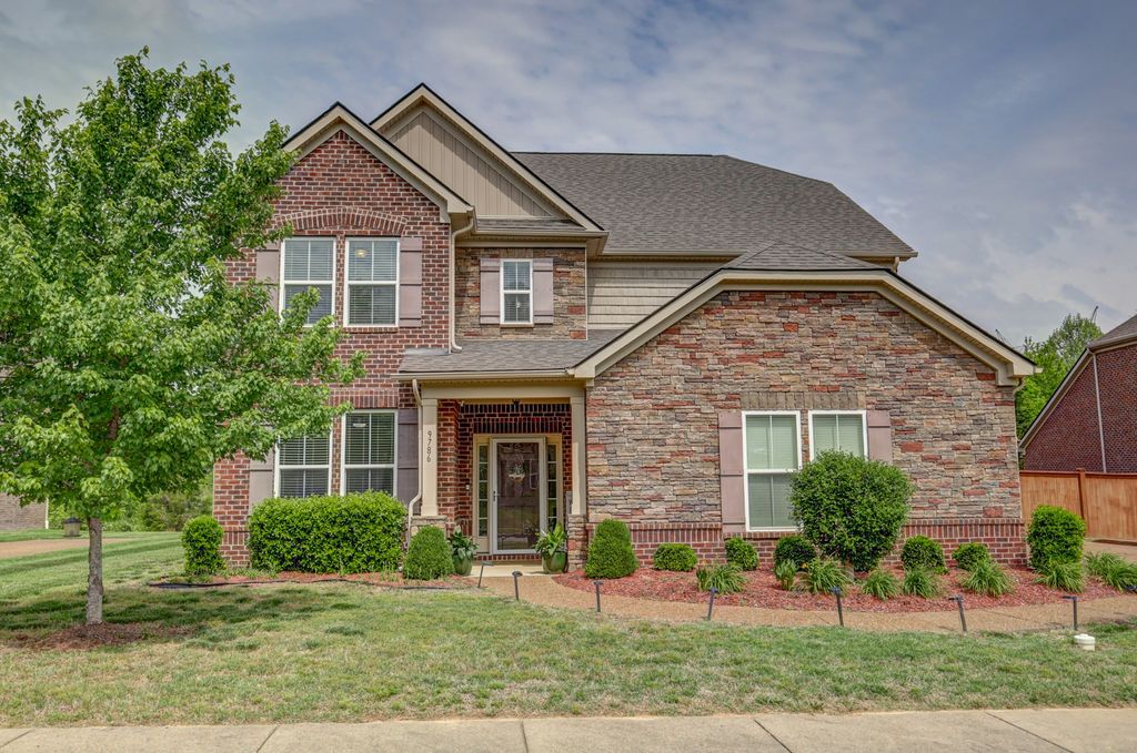 9786 Glenmore Ln, Brentwood, TN 37027