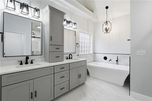 44 S Arbor Shores Drive, Newnan, GA 30265