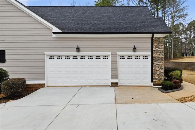 44 S Arbor Shores Drive, Newnan, GA 30265