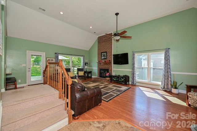 9101 Castlebay Drive, Charlotte, NC 28277