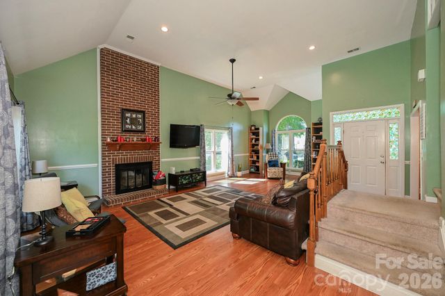 9101 Castlebay Drive, Charlotte, NC 28277