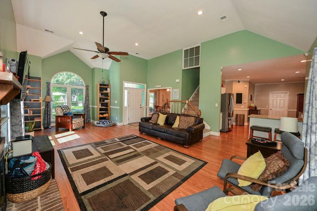 9101 Castlebay Drive, Charlotte, NC 28277