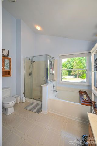 9101 Castlebay Drive, Charlotte, NC 28277