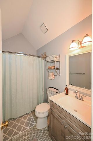 9101 Castlebay Drive, Charlotte, NC 28277