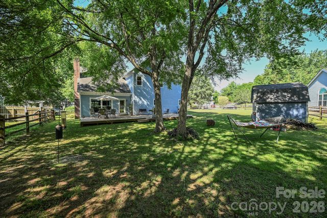 9101 Castlebay Drive, Charlotte, NC 28277